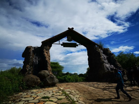 ZAFRICA TOURS AND SAFARIS-石头城必去景点