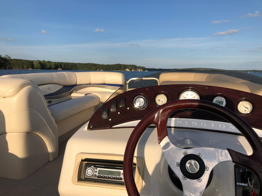 Lake Gaston Summer Rentals景点图片
