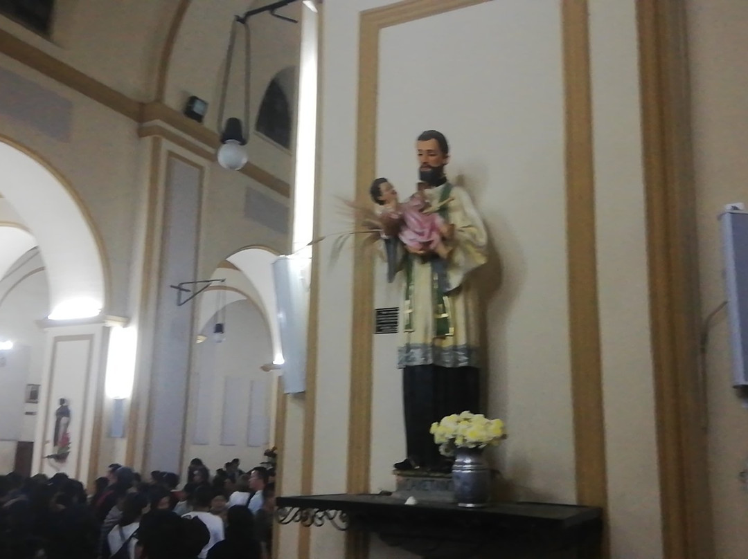 Iglesia Compañía de Jesús-瓦尔帕莱索必去景点