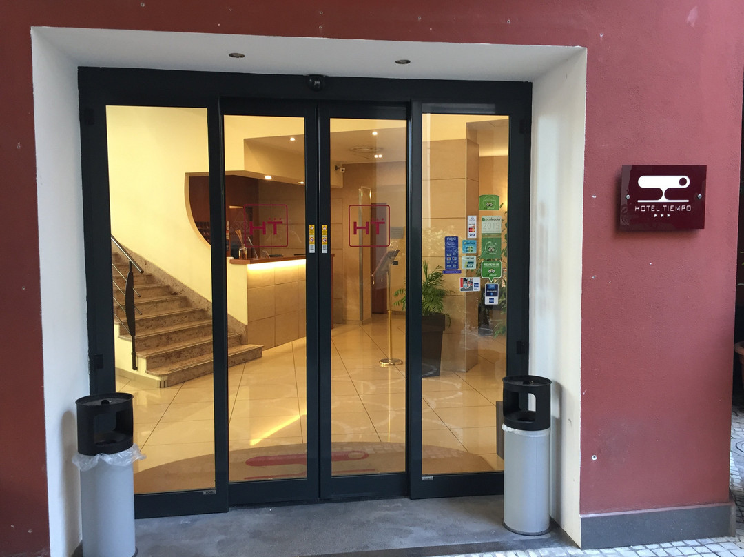 提安珀酒店主图