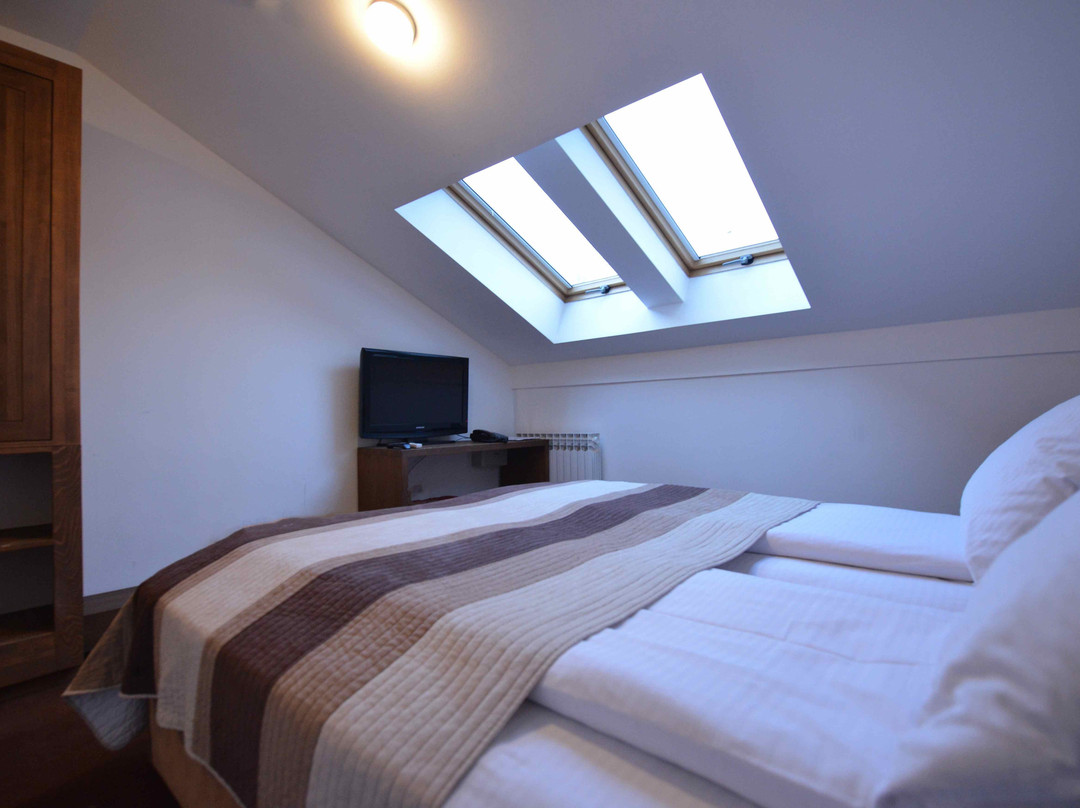 Garni Hotel Konak主图