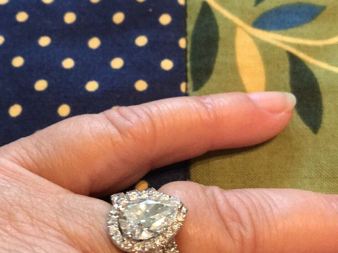 Ultimate Jewelers-菲利普斯堡必去景点