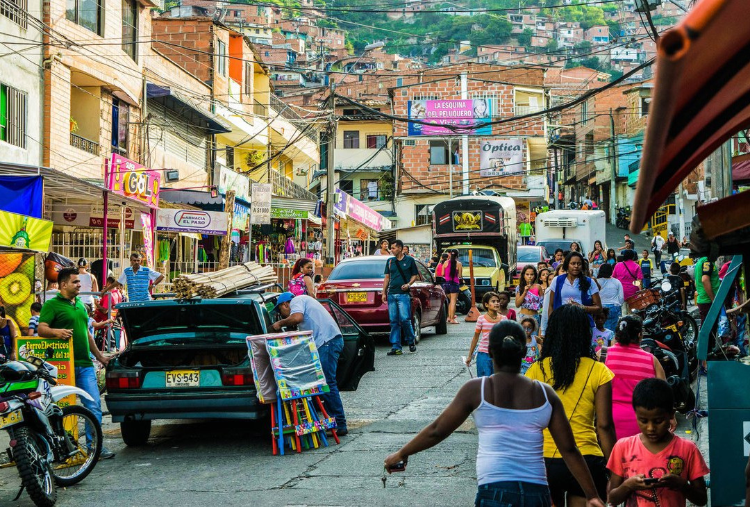 Riding Elements-麦德林必去景点