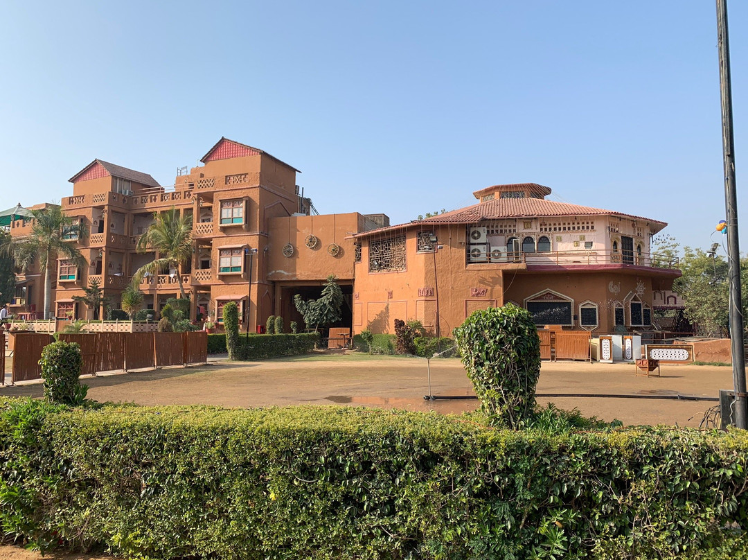 尼亚利哈尼酒店主图