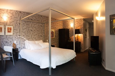 Closerie Aux Violettes主图