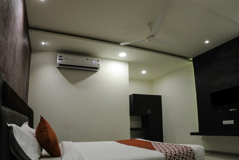 OYO 16543 Hotel Madhuban主图