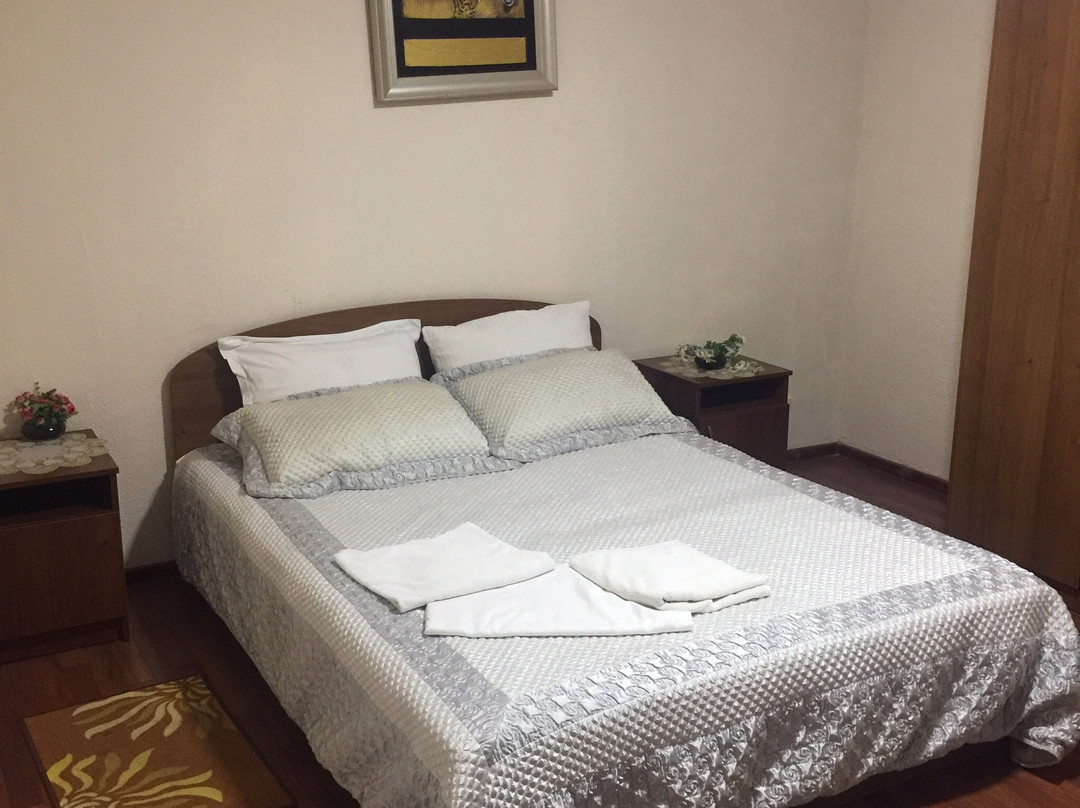 Corona Hotel