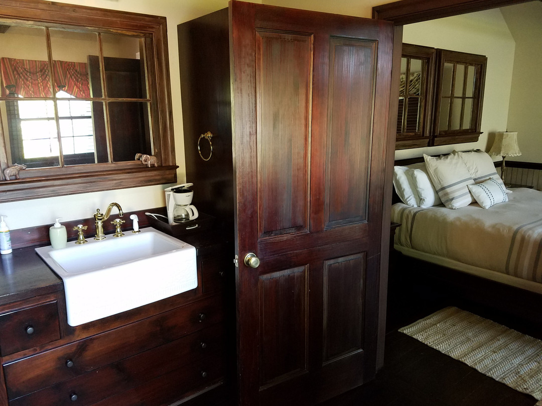 Le Bleu Ridge Bed and Breakfast主图