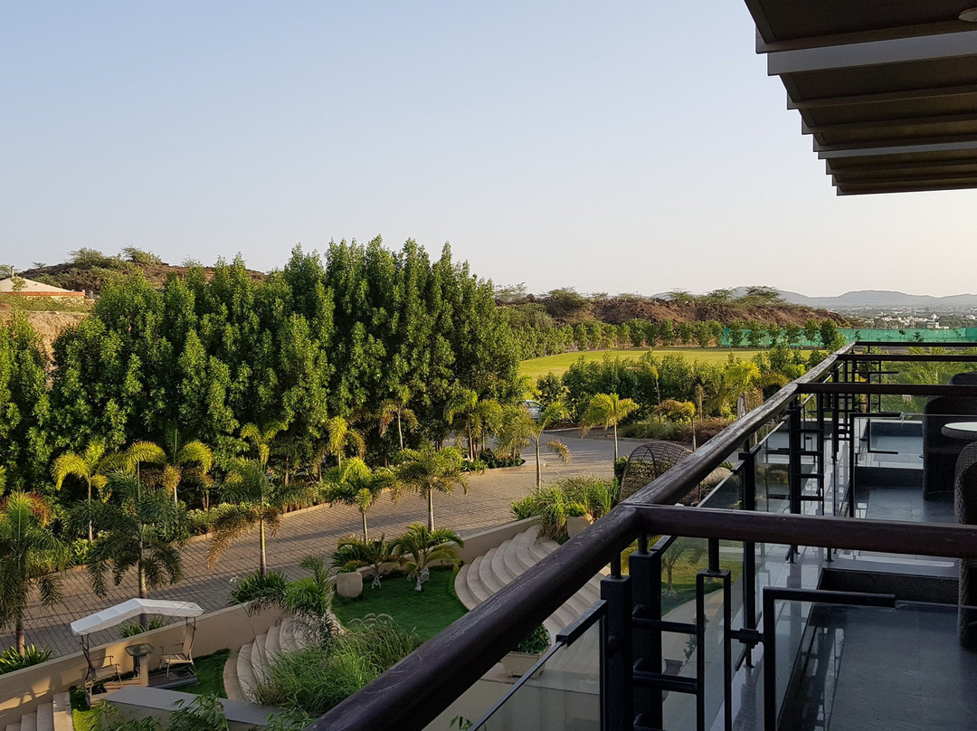 Hill View Resort主图