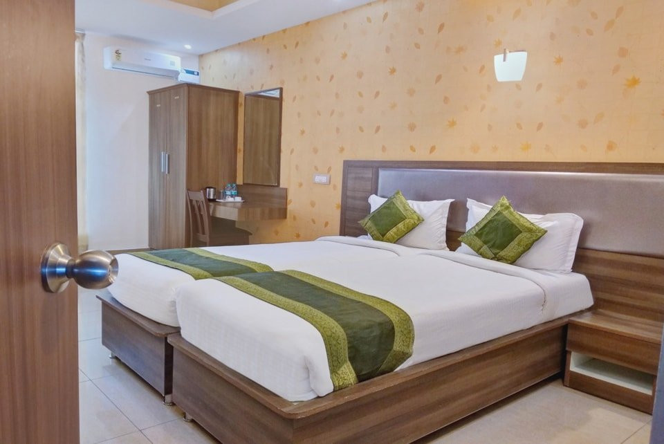 Treebo Trend Victory Grand主图