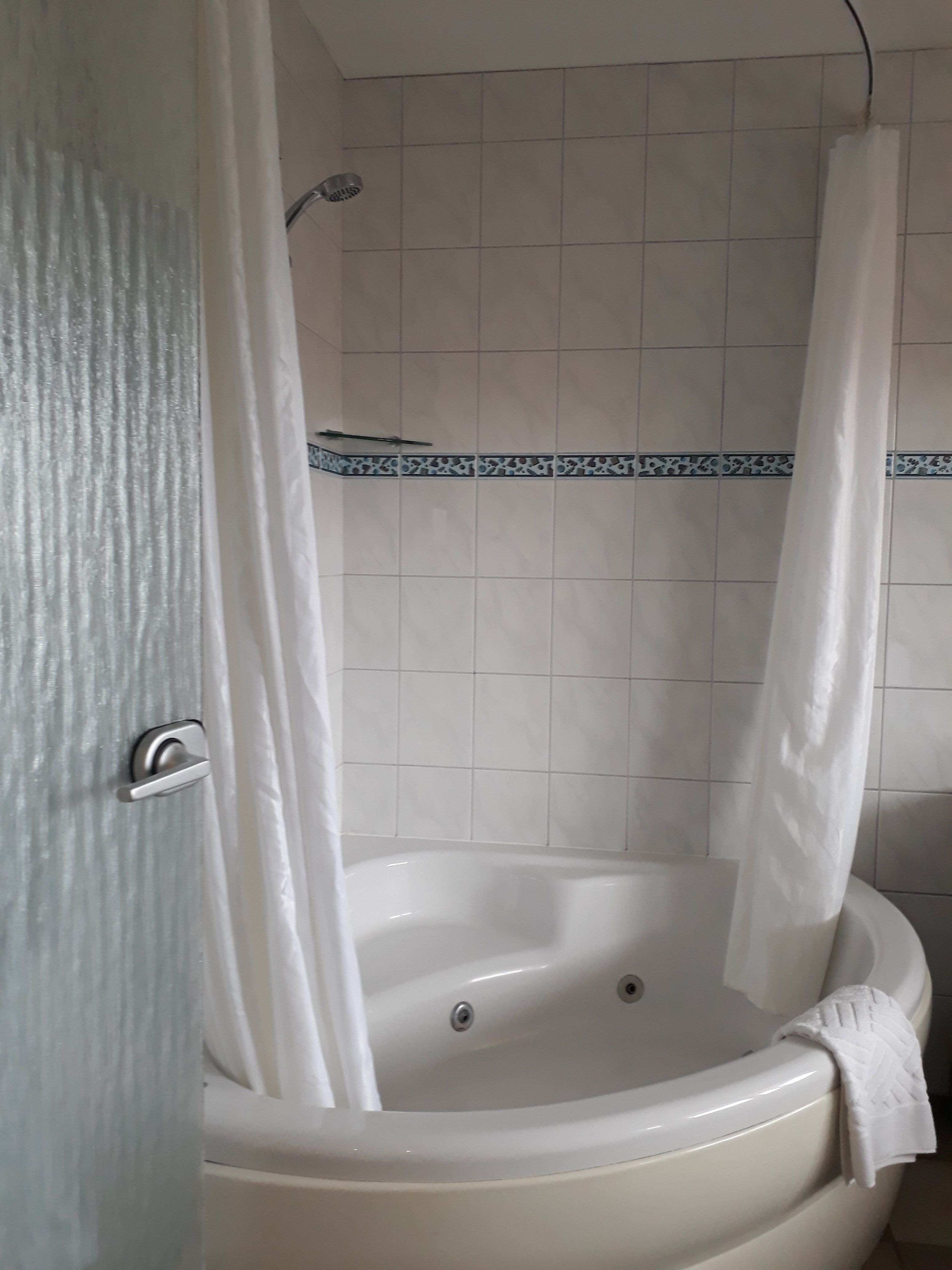 Admiralty Lodge Motel-浴室