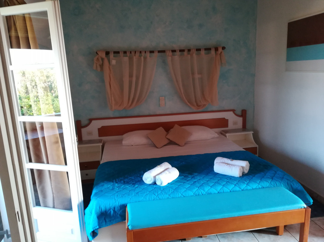 Babis Apartments & Studios Iremia主图