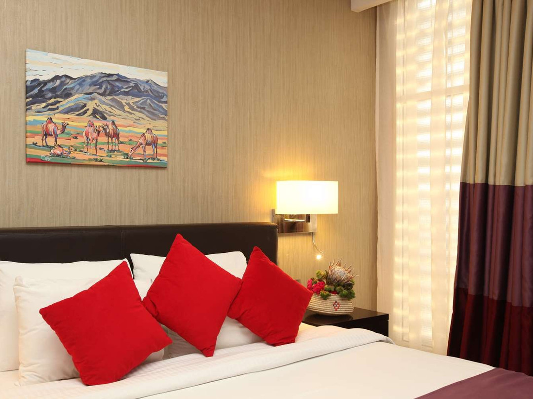 Hotel Golden Tulip Hail主图