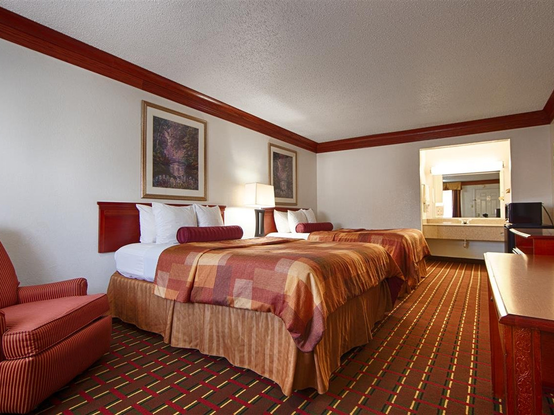 迪凯特贝斯特韦斯特酒店主图