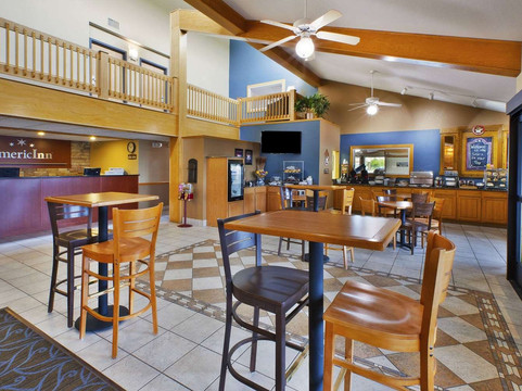 湾城美吟温德姆酒店主图