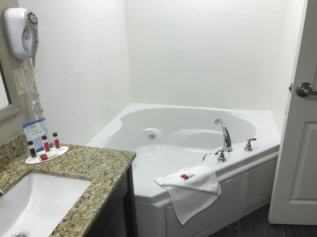 Baymont by Wyndham Clarksville主图