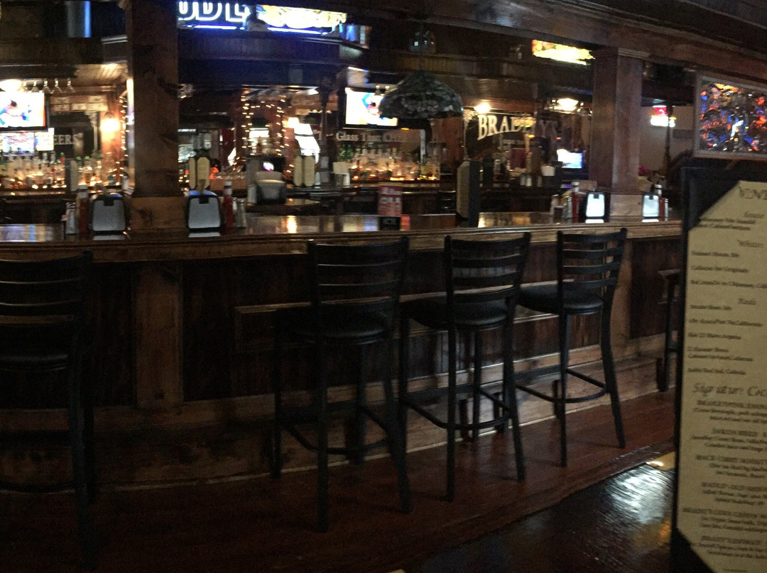 Jackson餐馆和美食-Bradley's Olde Tavern