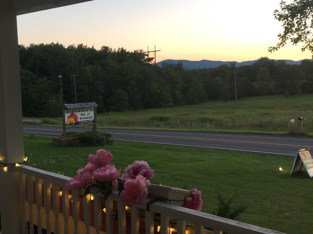 Hollowbrook Inn & Restaurant主图