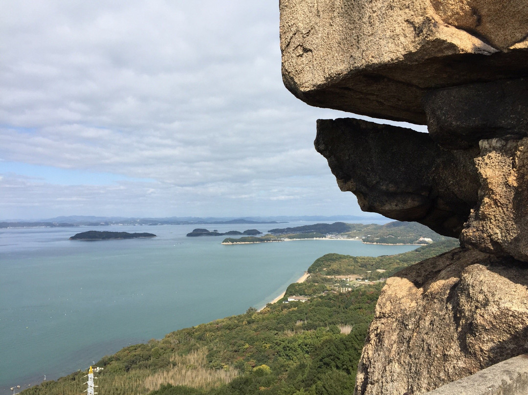 Kasaneiwa (Piled Rocks)景点图片