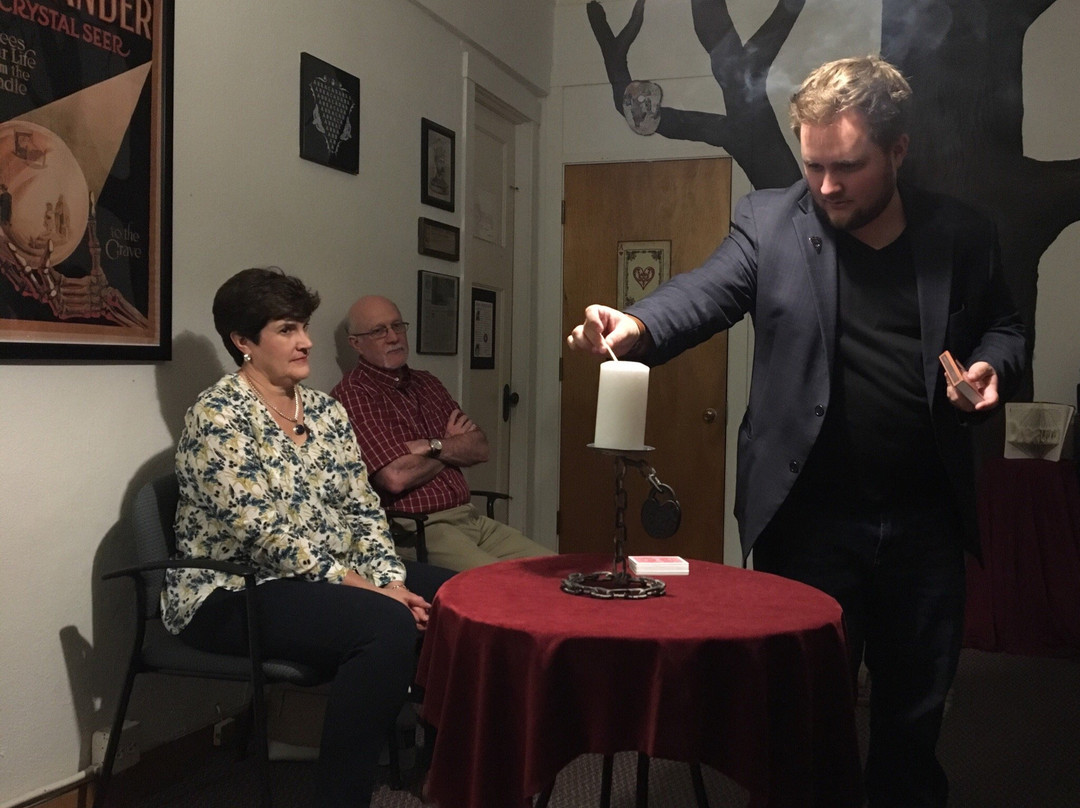 Joe Diamond - The 13th Hour-Crystal Lake必去景点