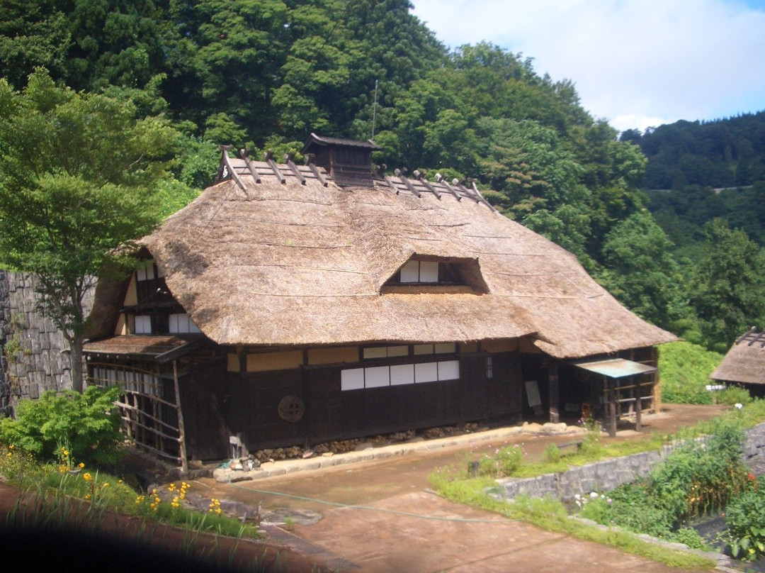 Tamugimata Layered Housing-鹤冈市必去景点
