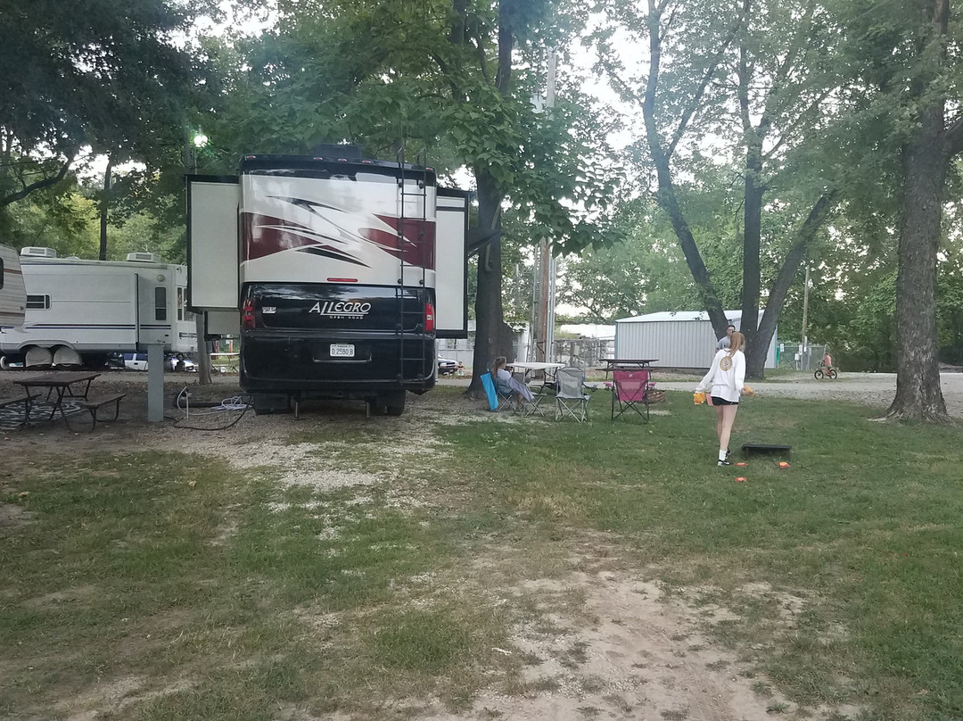 Lazy River - The Best Dam Campground in the Ozarks