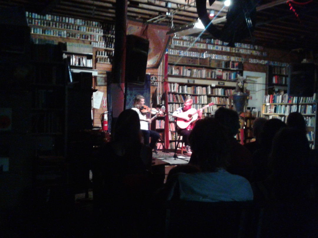 Driftless Books & Music景点图片