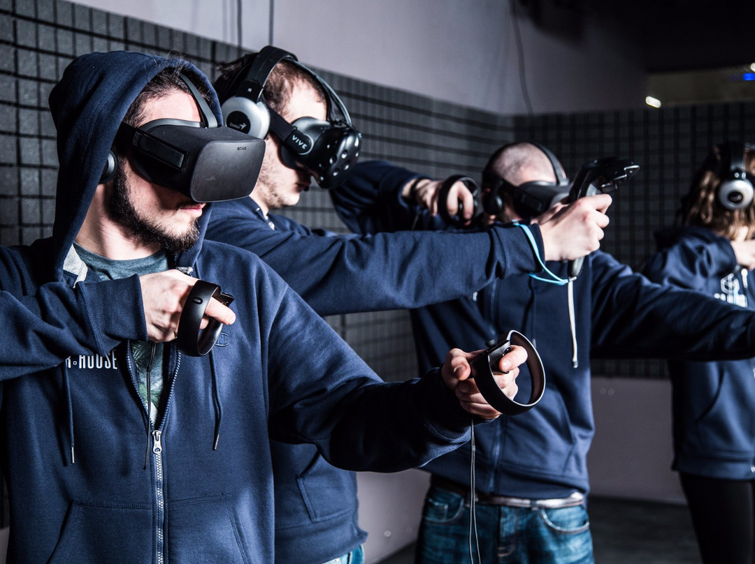 VR House景点图片