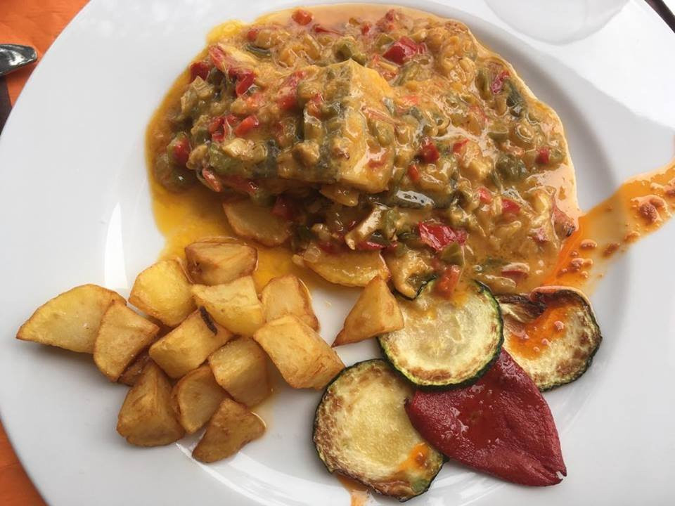 Orellana la Vieja餐馆和美食-Restaurante Orellana Costa Dulce