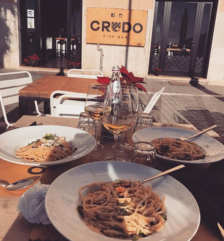 Crudo Fish Bar