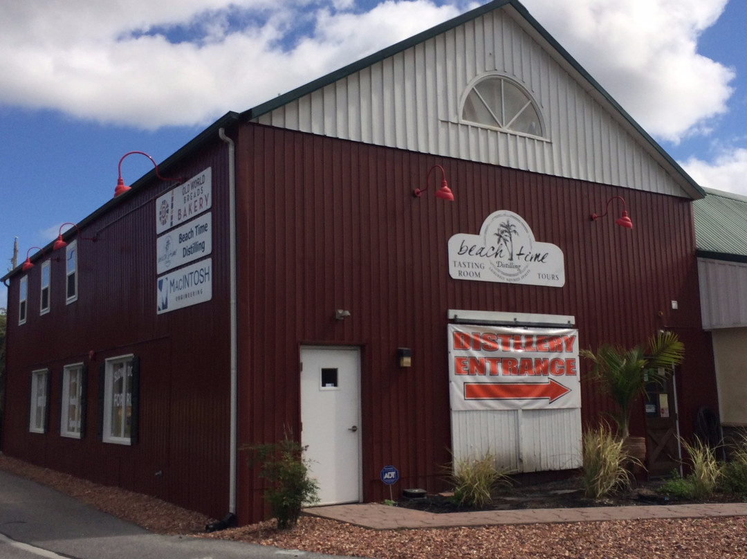 Beach Time Distilling-刘易斯必去景点