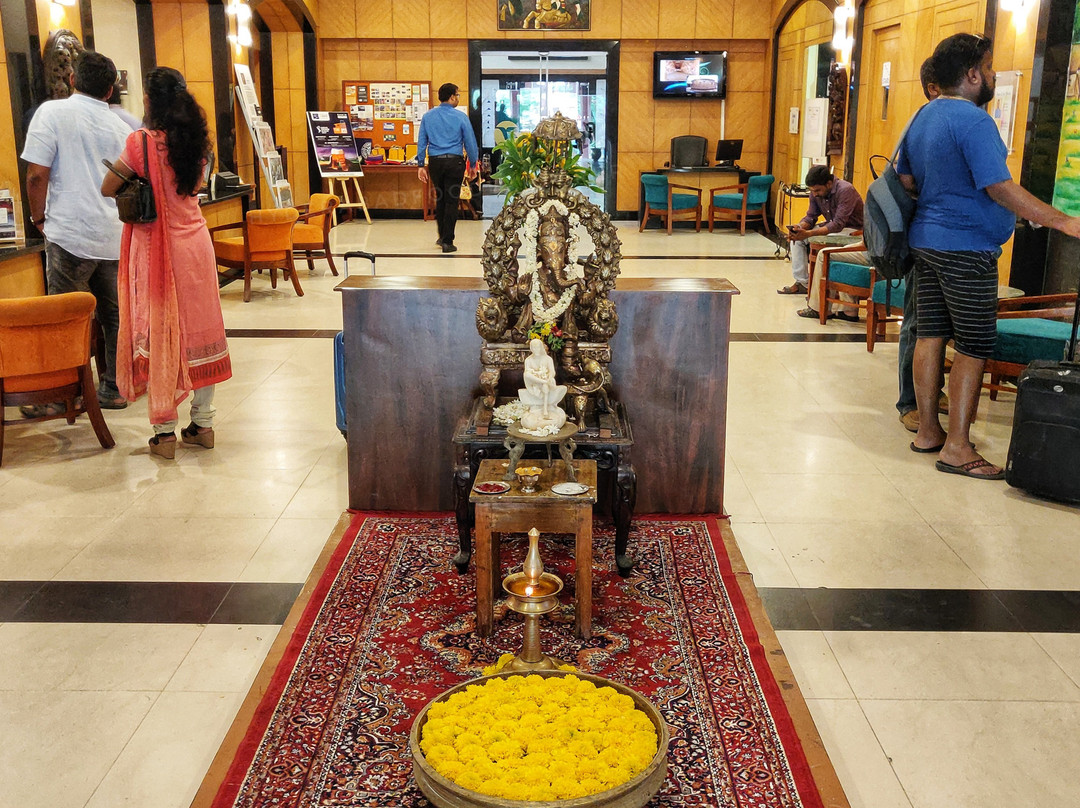 盘迪烟财富酒店主图