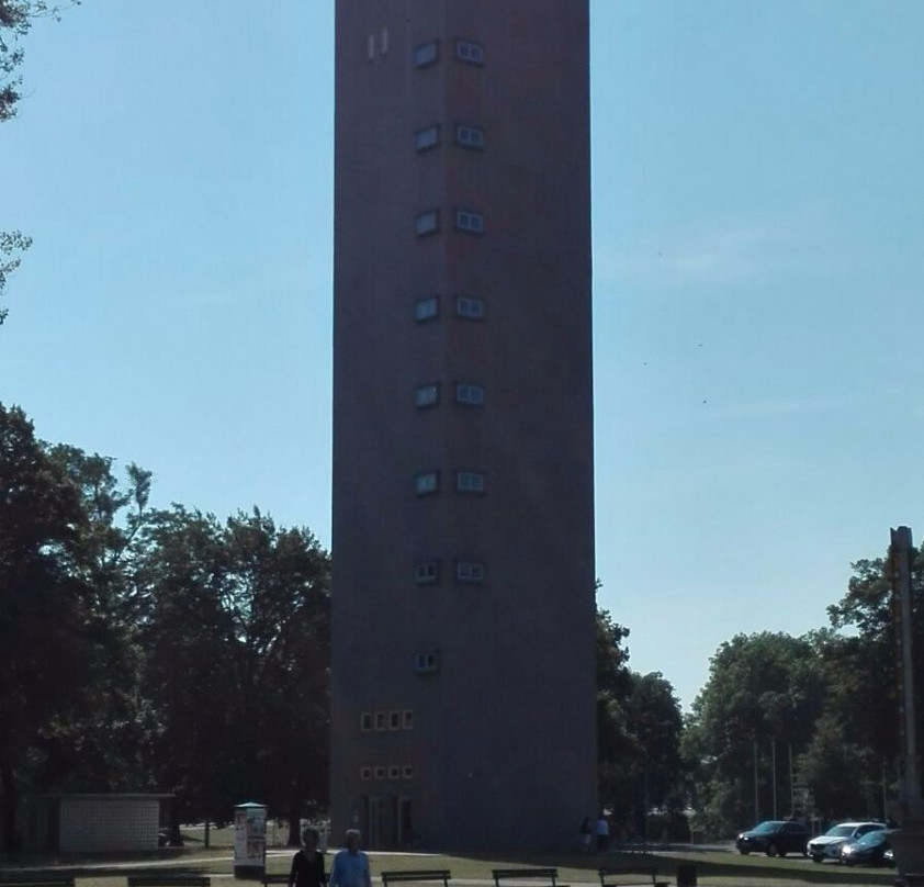 Aussichtsturm - Stadtpark Rotehorn-马格德堡必去景点