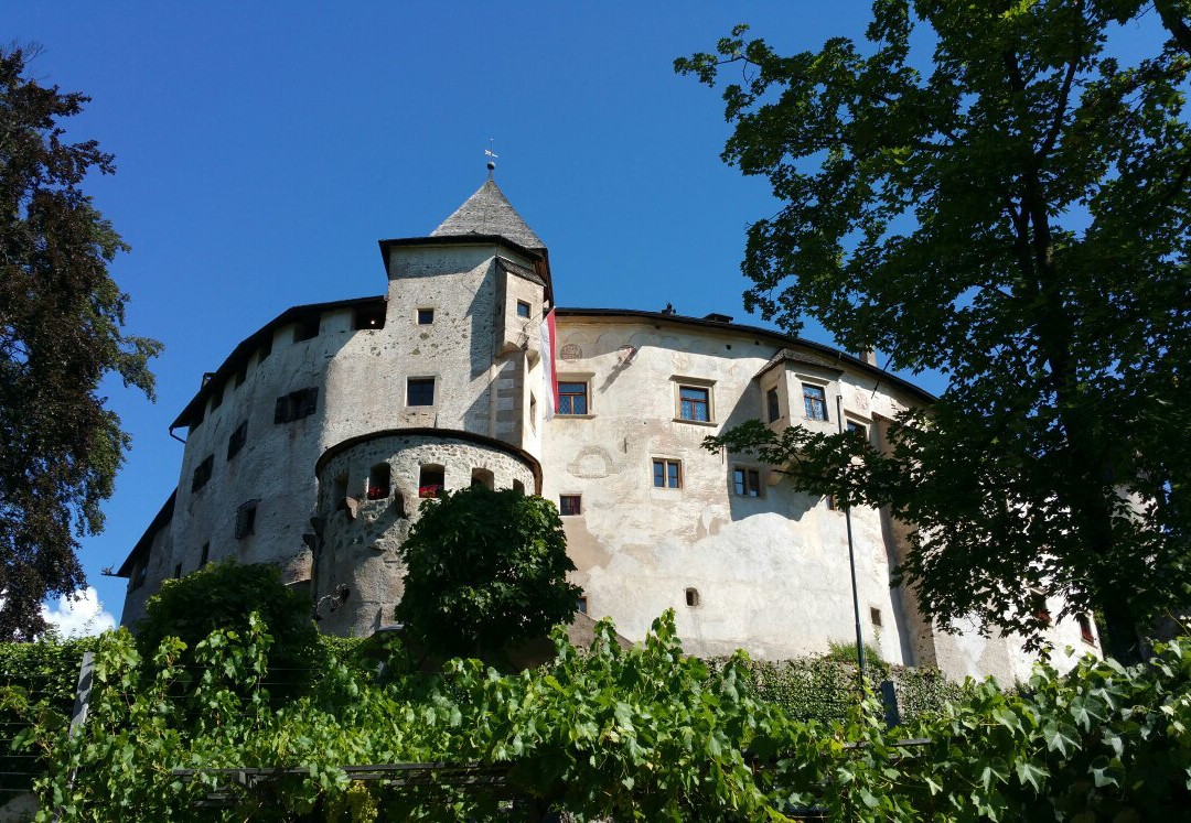 Castel Presule景点图片