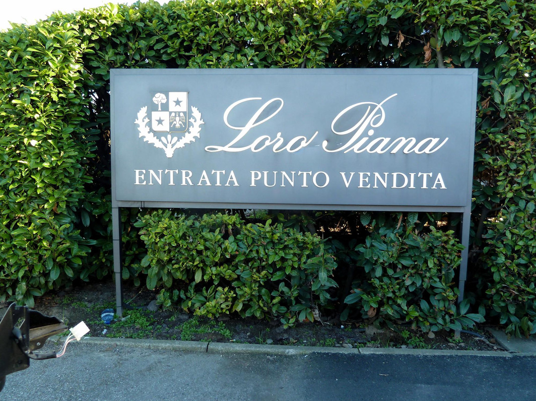Loro piana景点图片