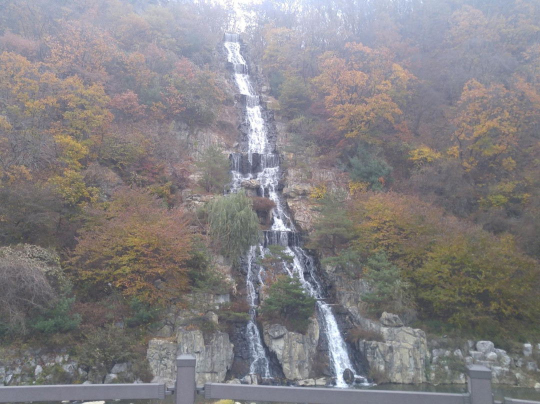 Piano Waterfall-南杨州市必去景点