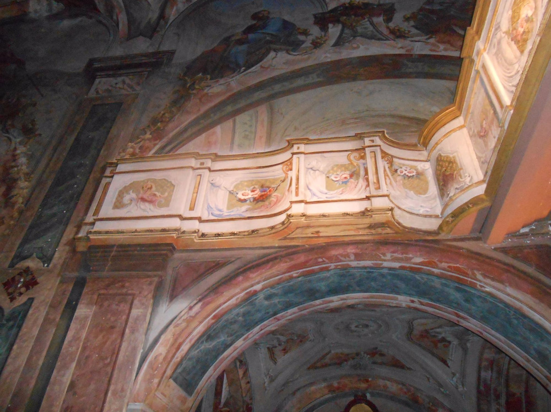 Chiesa di Santo Stefano e Battistero-伦诺必去景点