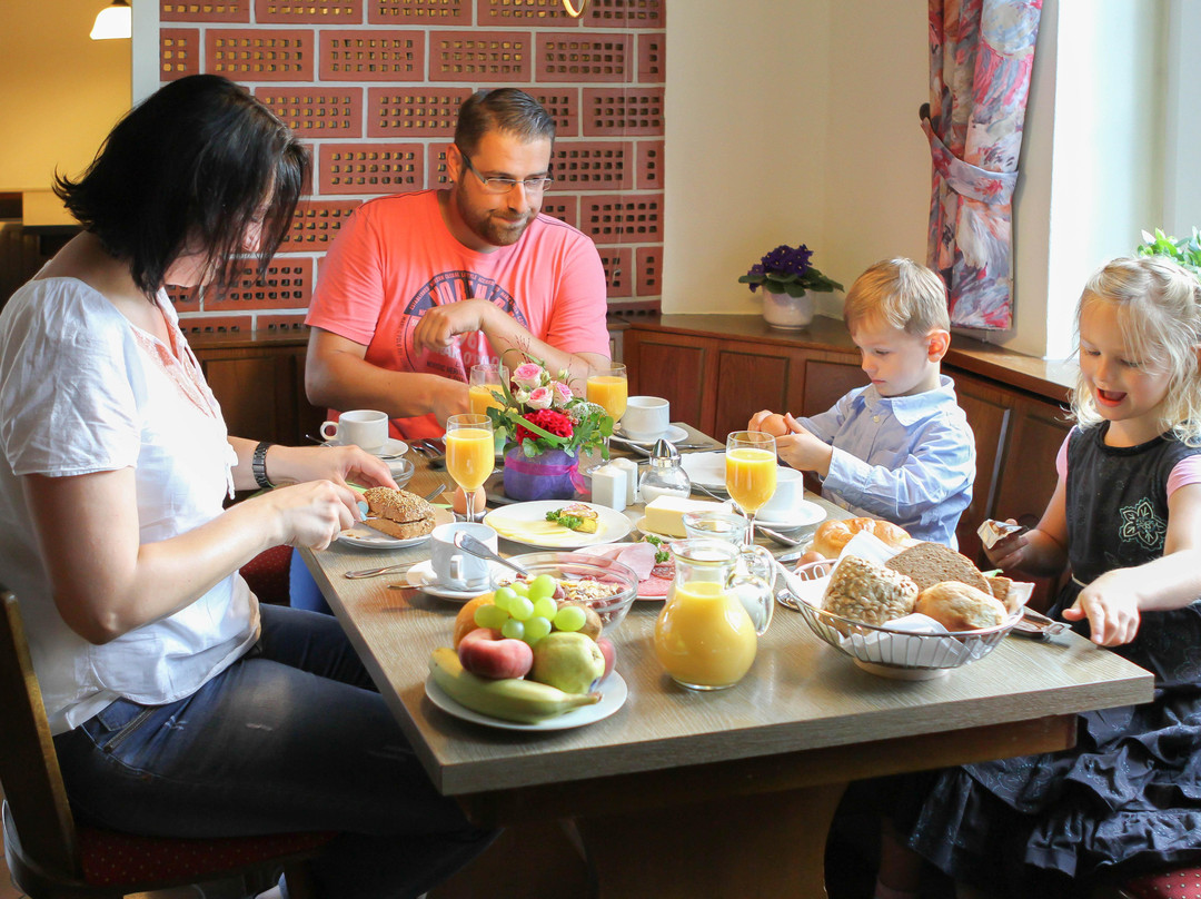 Hotel "Zur Linde"主图