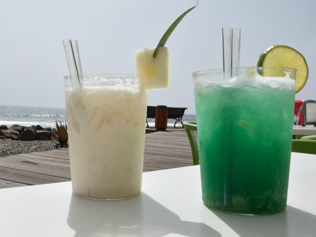 Akustito Cocktail-美洲海滩必去景点