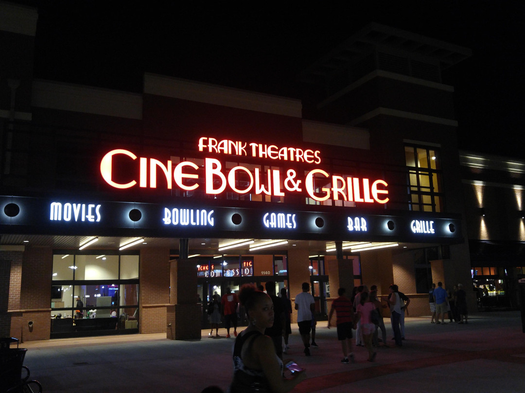 Frank's Theatres Cinebowl & Grill-卡瑞必去景点