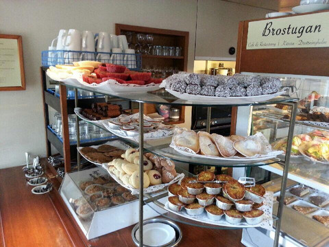 Drottningholm餐馆和美食-Cafe Brostugan