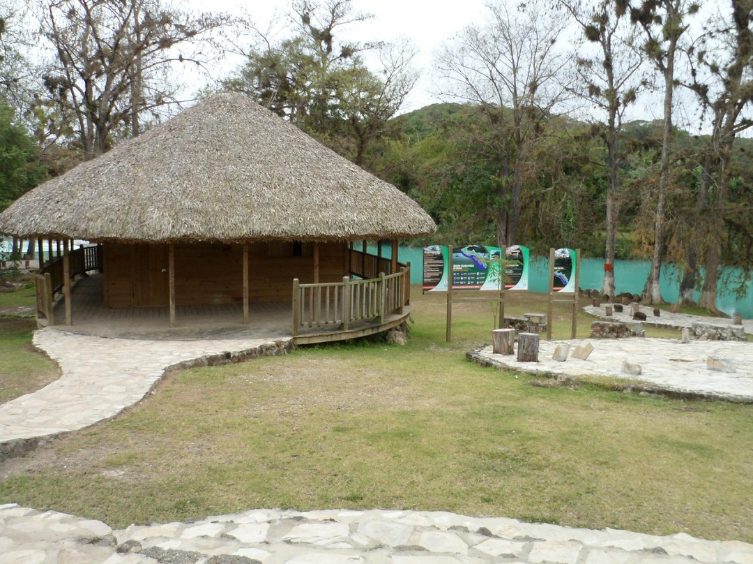 Centro Ecoturistico El Meco-El Naranjo必去景点