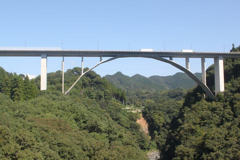 Shinto Takachiho Bridge景点图片