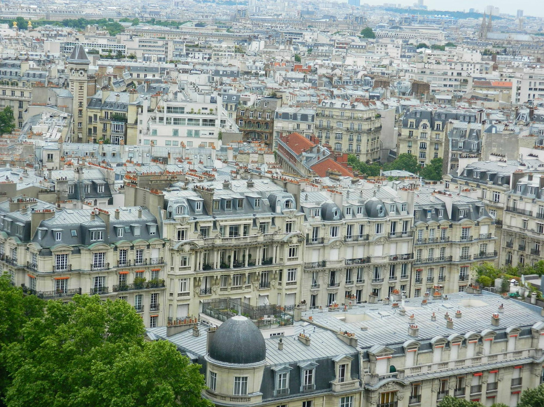法国巴黎秋季沙龙-巴黎必去景点