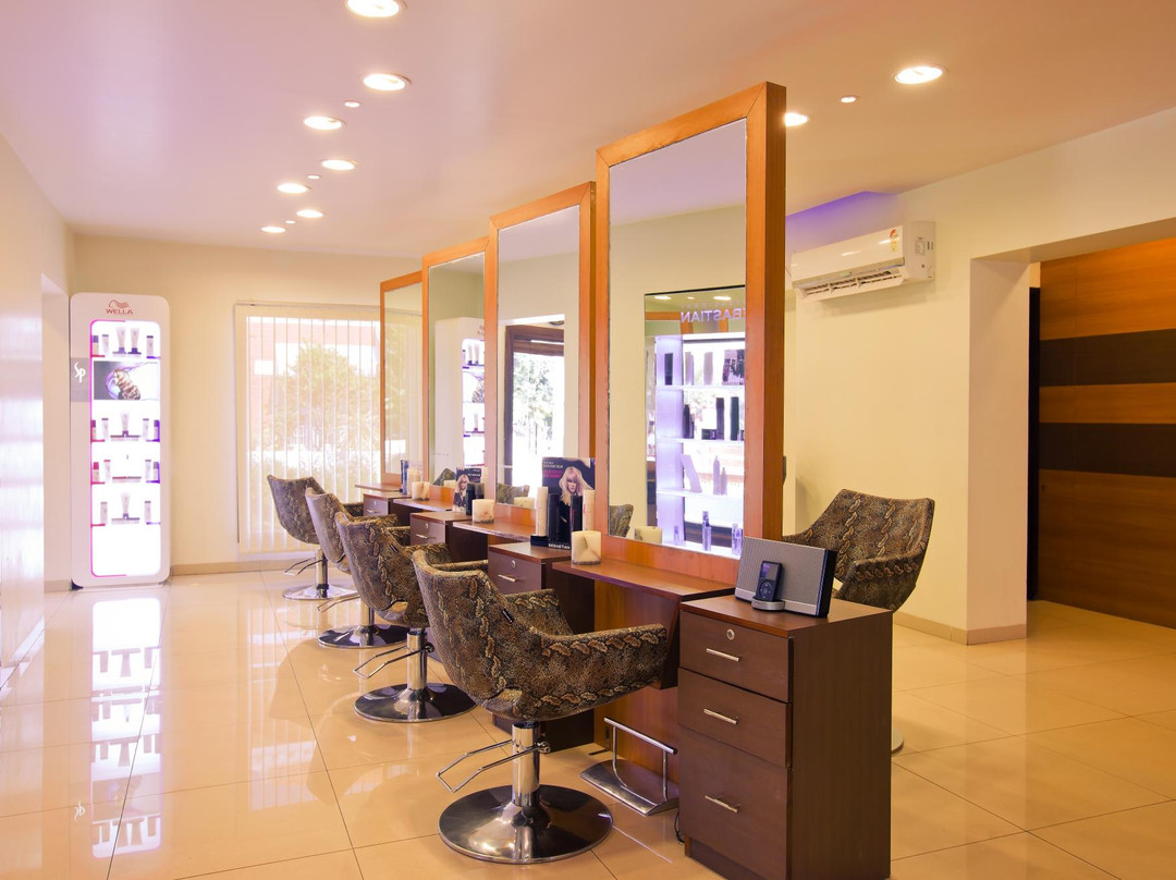 Flaunt Salon & Spa-迈索尔必去景点