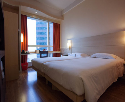 宜必思香港中上環主图