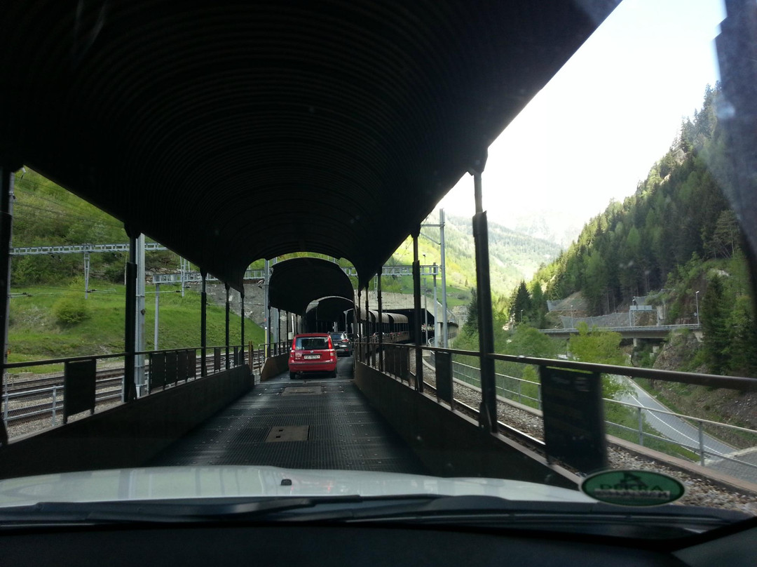 Lötschberg Summit Tunnel-坎德斯泰格必去景点
