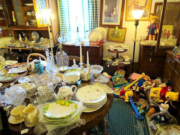 This Old House Antiques景点图片