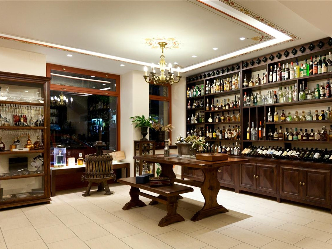 Wine Shop Dimitris Karonis-纳夫普利翁必去景点