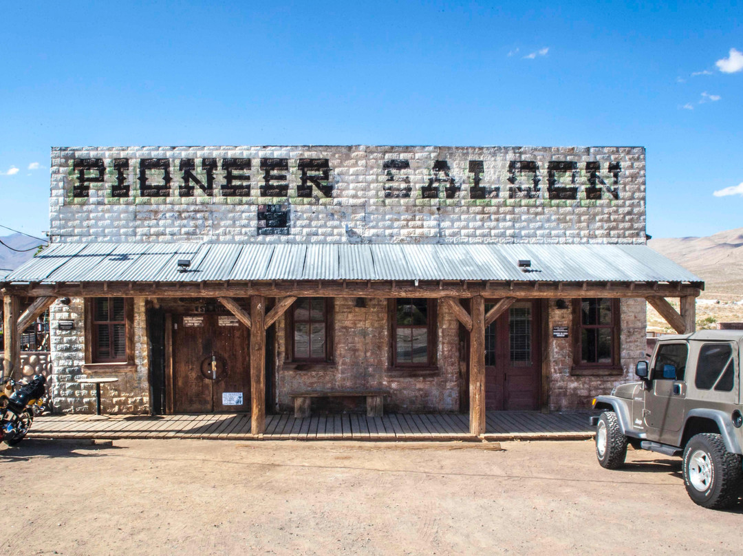 Mountain Pass餐馆和美食-Pioneer Saloon -- Ghost Town Cafe